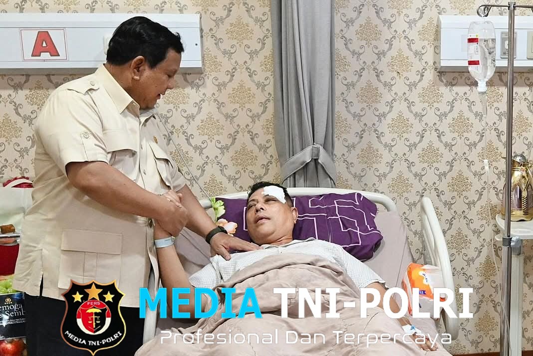 Presiden Prabowo Jenguk Polisi dan Masyarakat Korban Aksi Demonstrasi