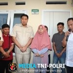 Mendagri Saksikan Penyerahan Rumah untuk Keluarga Almarhum Affan Kurniawan