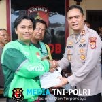 Hut Tekab 308 ke-10, Sat Reskrim Polres Lampung Utara Gelar Syukuran dan Bagikan Nasi Kotak Kepada Ojol serta Masyarakat
