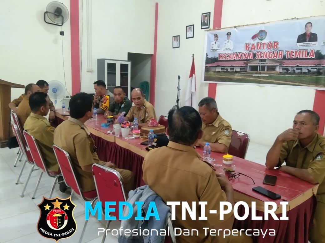 Cegah Isu dan Provokasi, Forkopimcam Sengah Temila Teguhkan Komitmen Jaga Kondusifitas