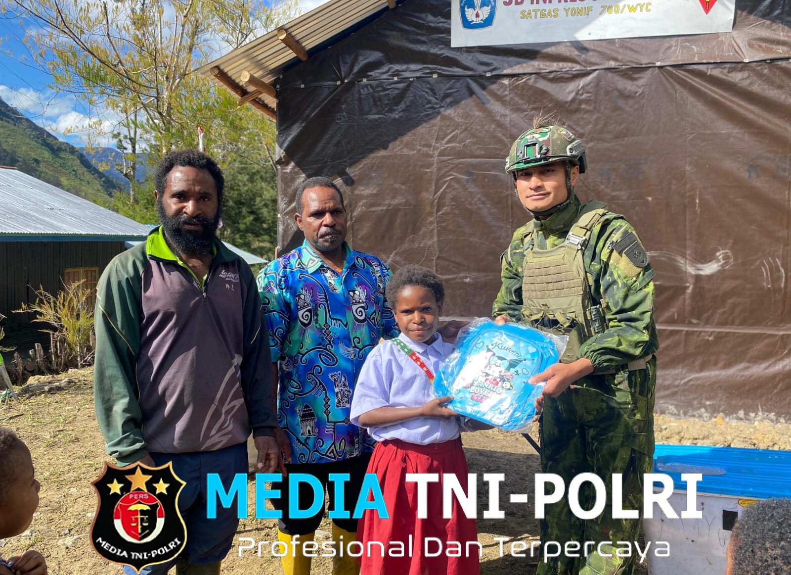 Cahaya Harapan di Lembah Mayuberi Satgas Yonif 700/WYC Hadirkan Senyum Pendidikan untuk Anak Negeri