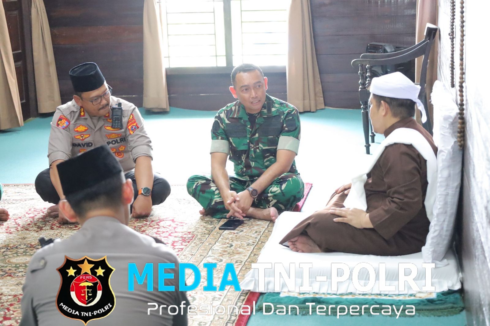 Kapolres Langkat Silaturahmi dengan Tuan Guru Babussalam, Mohon Doa Restu untuk Keamanan Negeri