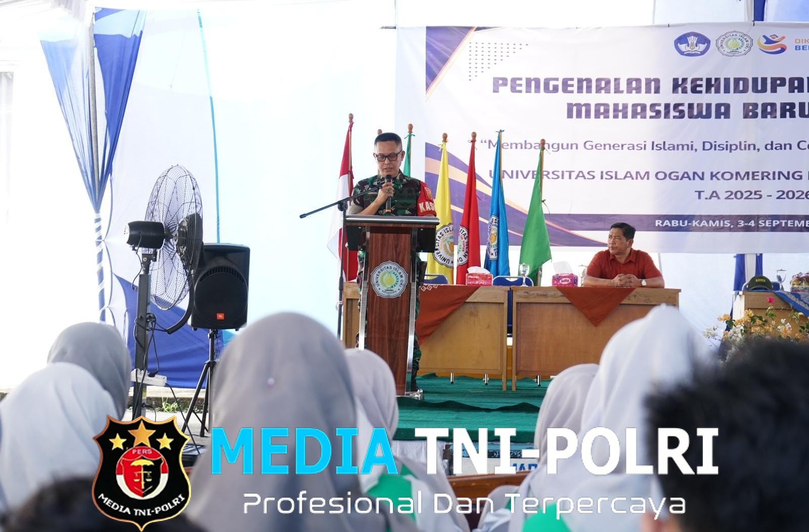 Kasdim 0402/OKI Sampaikan Materi Bela Negara Kepada Mahasiswa UNISKI