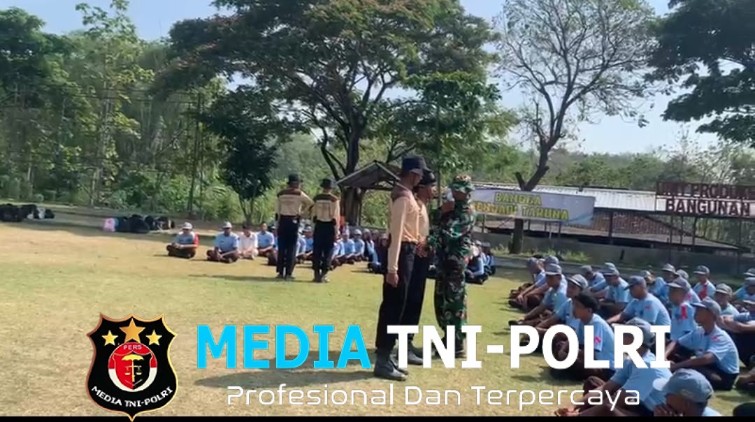 Babinsa Gembleng Ketarunaan dengan Wawasan Kebangsaan untuk Bentuk Karakter Disiplin dan Cinta Tanah Air