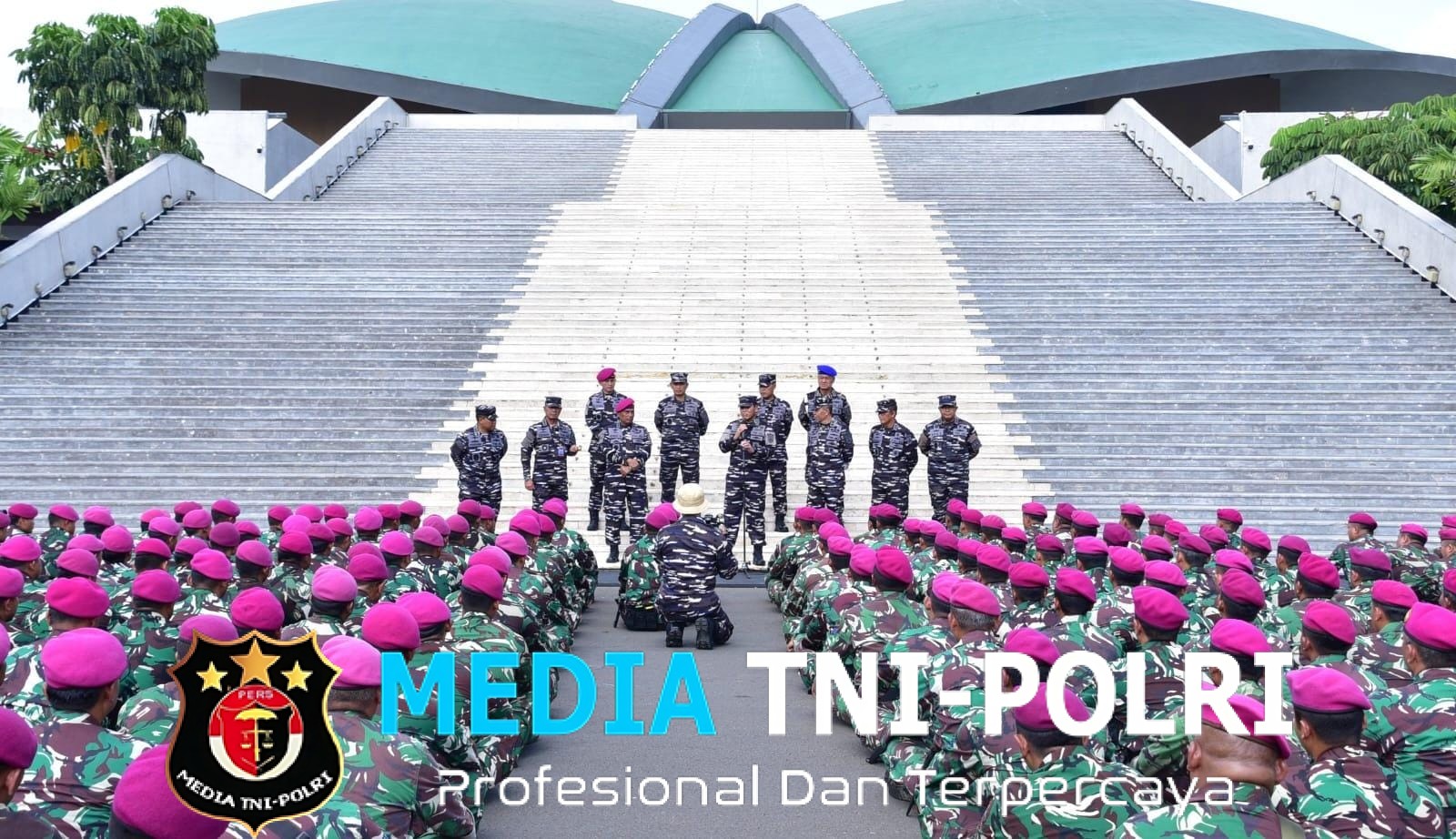 Danpasmar 1 Dampingi Kasal Tinjau Prajurit Pasmar 1 Saat Amankan Gedung DPR/MPR RI