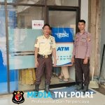 Dekat dengan Warga, Polsek Sengah Temila Laksanakan Patroli Dialogis Siang Hari