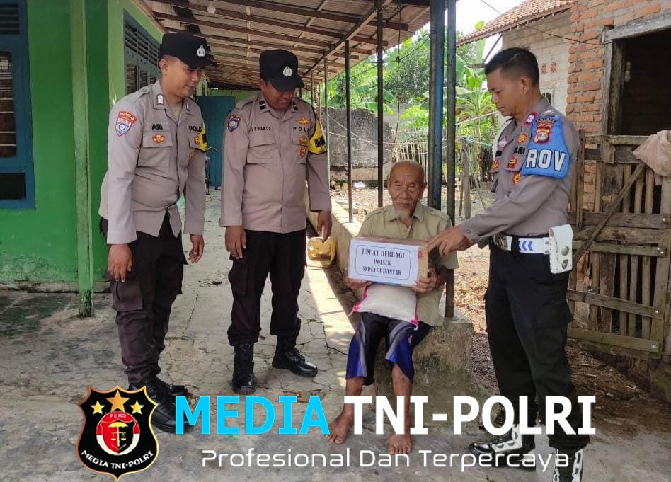 Lewat Program Jumat Berbagi, Polsek Seputih Banyak Hadir Untuk Bantu Warga Kurang Mampu