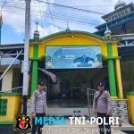 Piket Regu III Polsek Menyuke Berikan Pengamanan Terbaik Saat Warga Laksanakan Sholat Jum’at