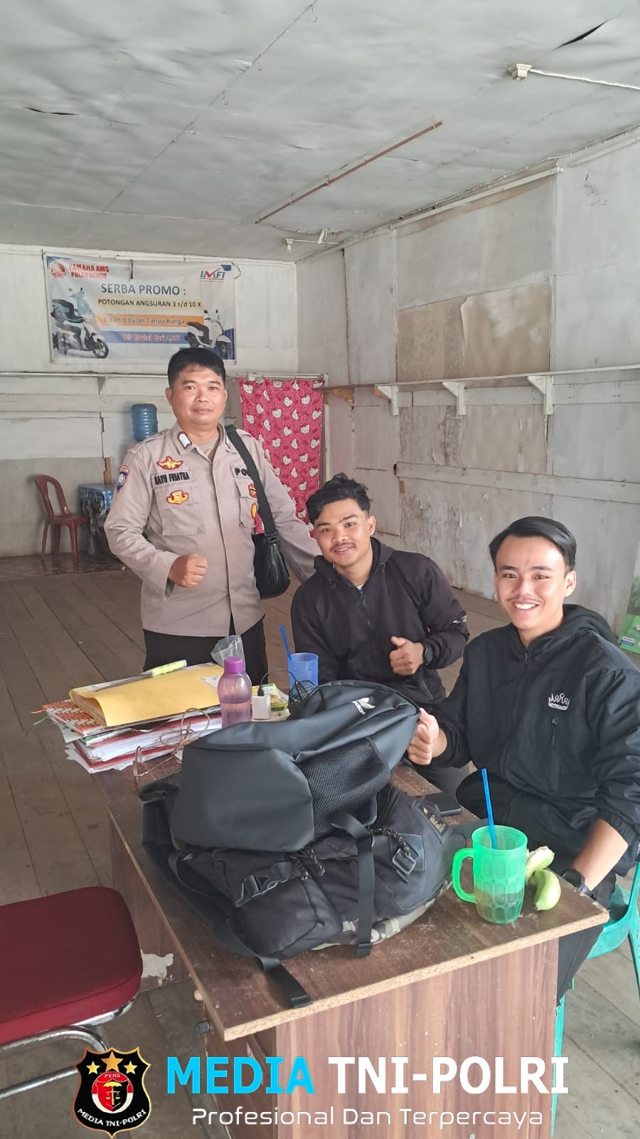 Patroli Polsubsektor Jelimpo tetap intens Ingatkan Warga Untuk Menjaga Situasi Kamtibmas Tetap Kondusif