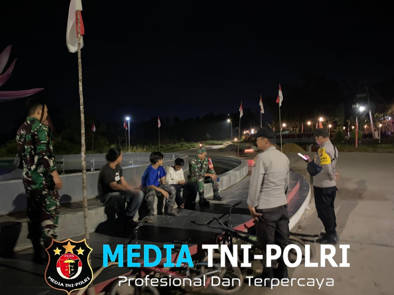 Patroli Skala Besar TNI-Polri Jaga Kamtibmas di Wilayah Singkawang Tengah