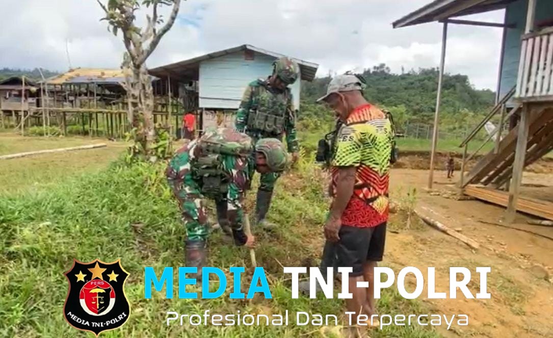 Pos Denom Terangi Malam Warga Wujud Nyata Kepedulian TNI untuk Papua