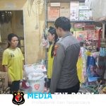 Antisipasi Kejahatan, Polsek Sengah Temila Gelar Patroli Siang Sapa Warga