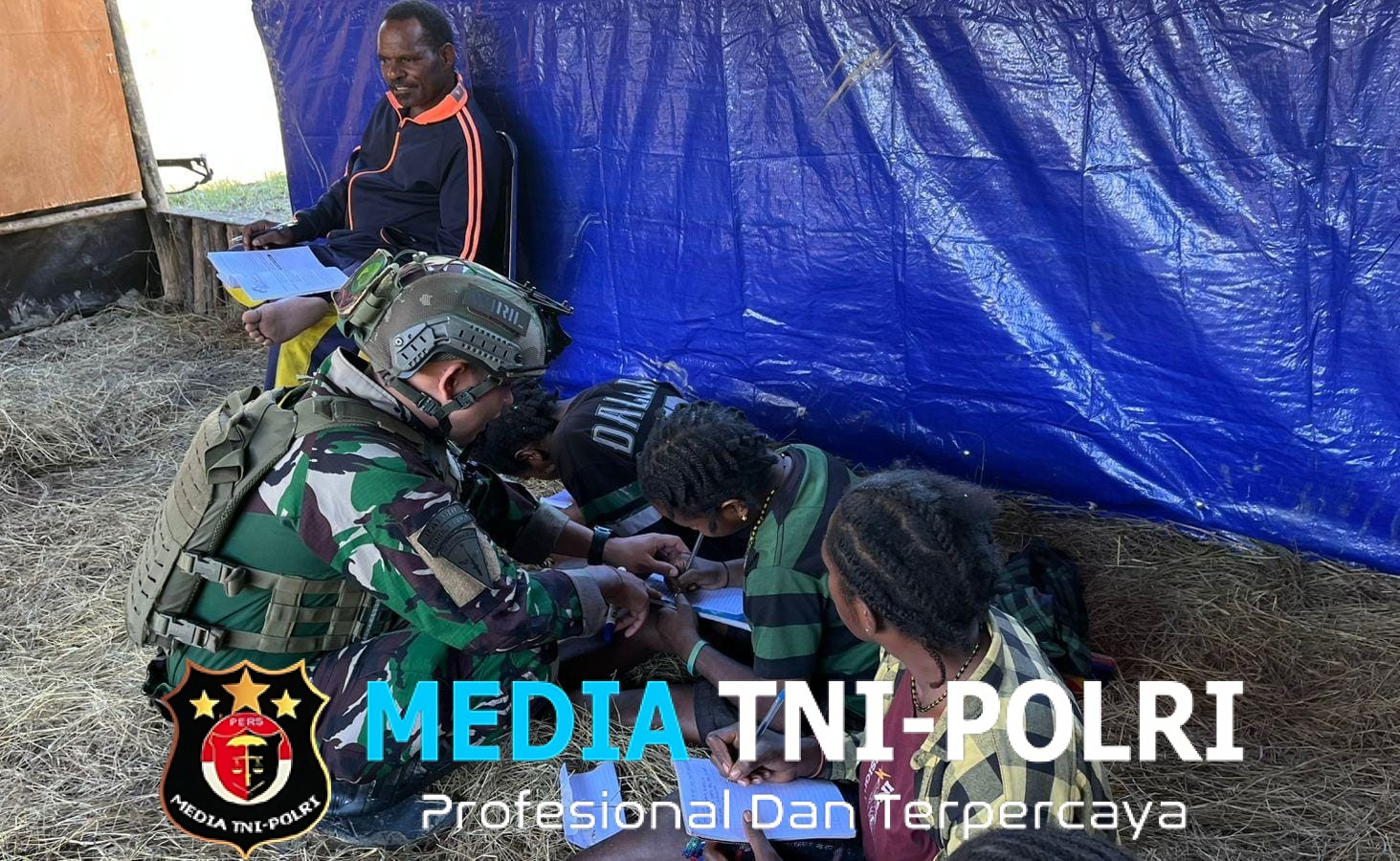 Prajurit TNI Jadi Guru Pengganti, Warna Baru di SD Mayuberi