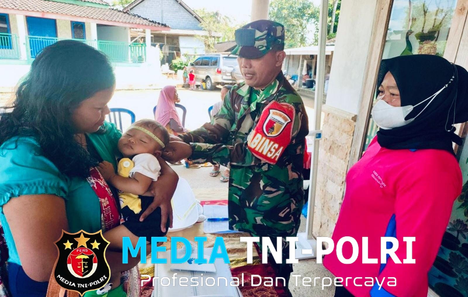 Babinsa Panggungasri Dampingi Kegiatan Posyandu, Wujud Kepedulian Terhadap Kesehatan Warga
