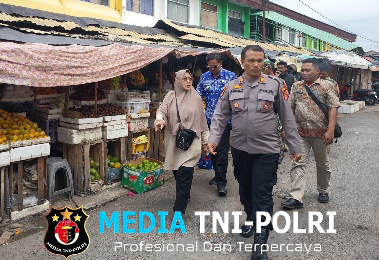 Kapolsek dan Camat Sambangi Pasar Induk Pringsewu, Pedagang Keluhkan Sepinya Pembeli