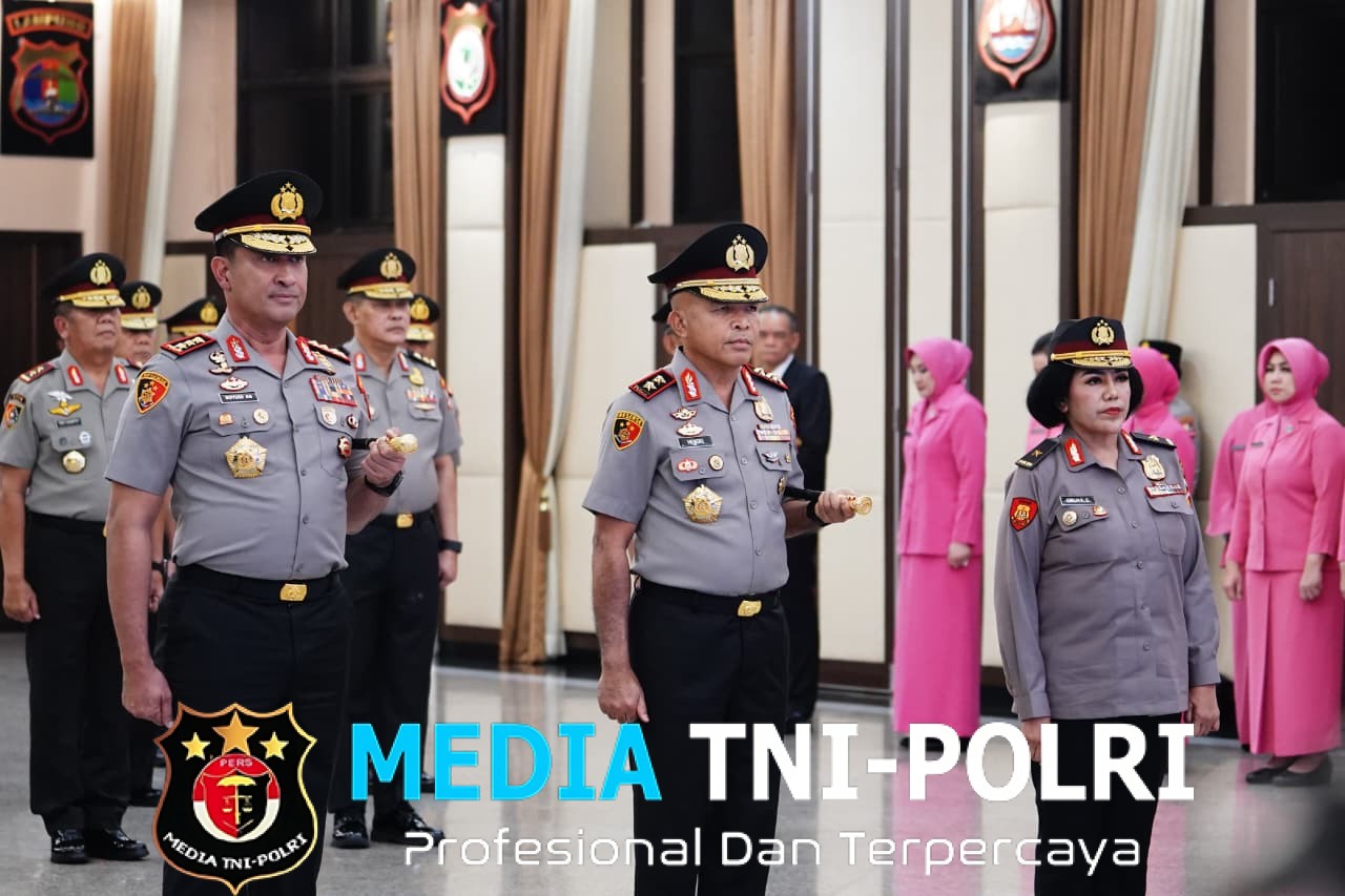 27 Pati Polri Naik Pangkat