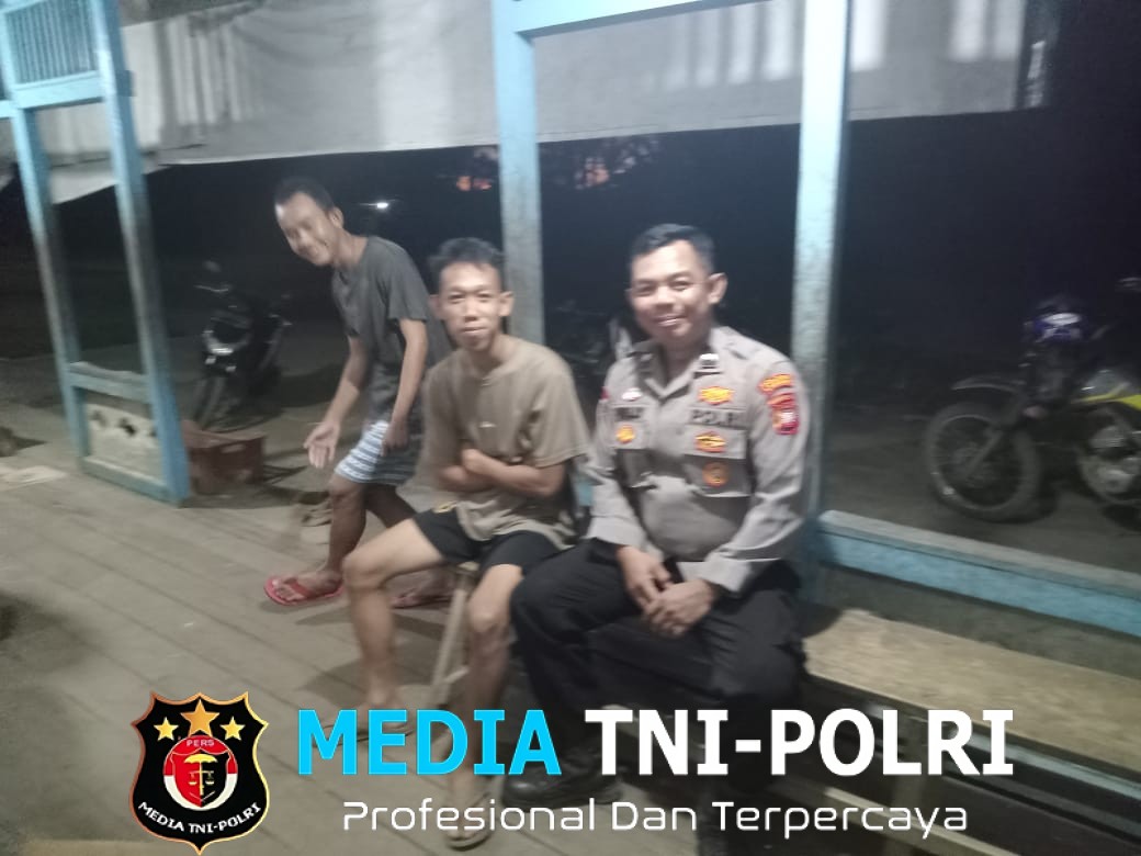 Bersama Warga, Polsek Sebangki Wujudkan Kamtibmas Kondusif Lewat Patroli Malam