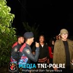 Tinjau Siskamling di Lombok Tengah, Wamendagri Gaungkan Semangat Gerakan Warga Jaga Warga