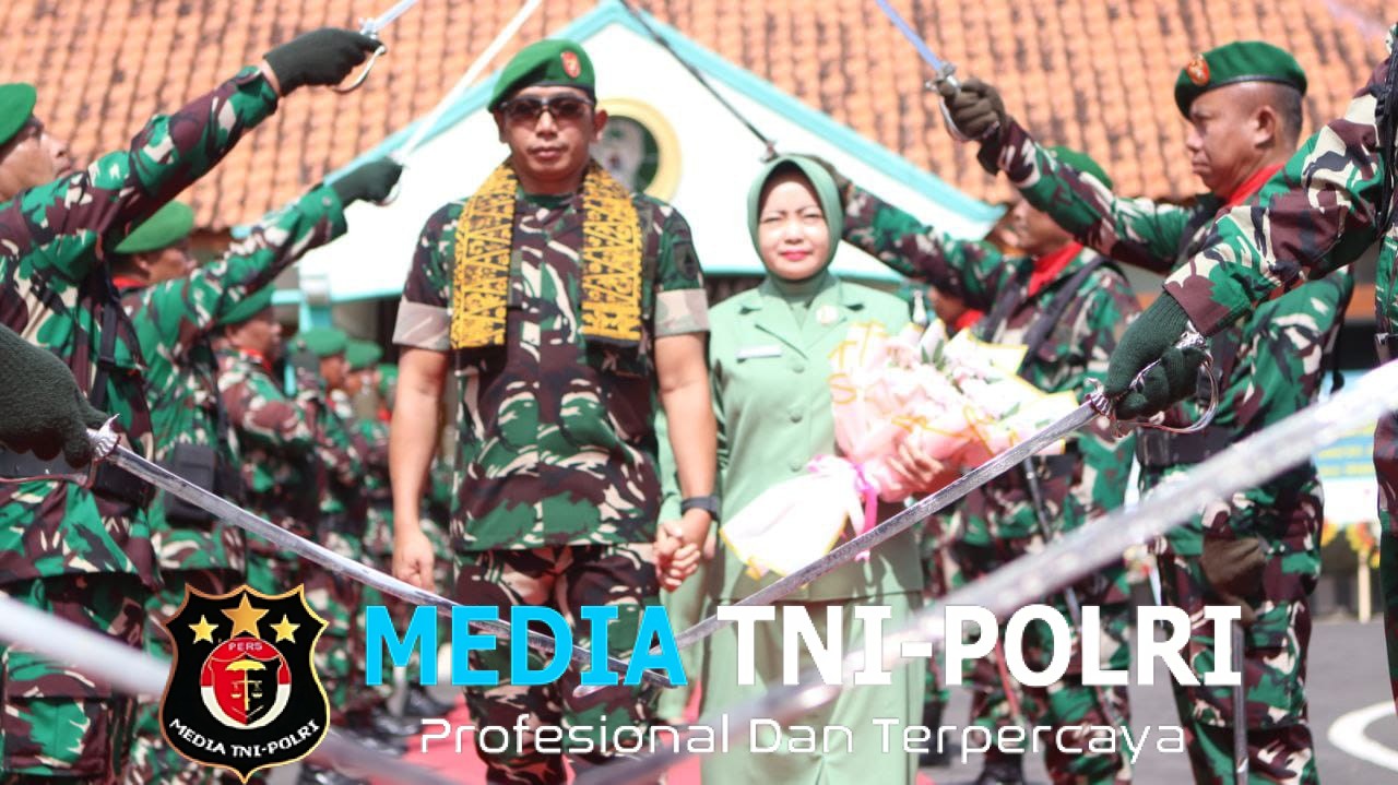 Acara Penerimaan Dandim 0825/Banyuwangi Letkol Arm Tryadi Indra Wijaya S.H., M.I.P. dan Pelepasan Letkol Arh Joko Sukoyo, S.Sos.M.Han. Di Makodim 0825/Banyuwangi