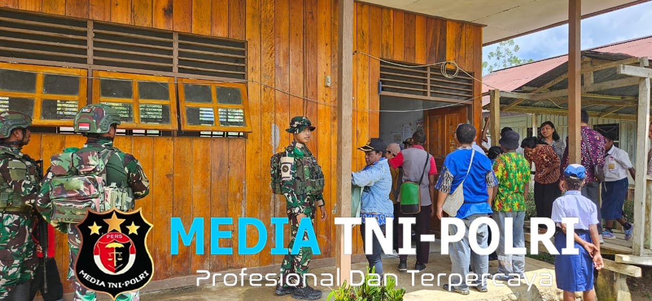 TNI Sosialisasikan Perlindungan Anak dan Perempuan di SMP Iwur