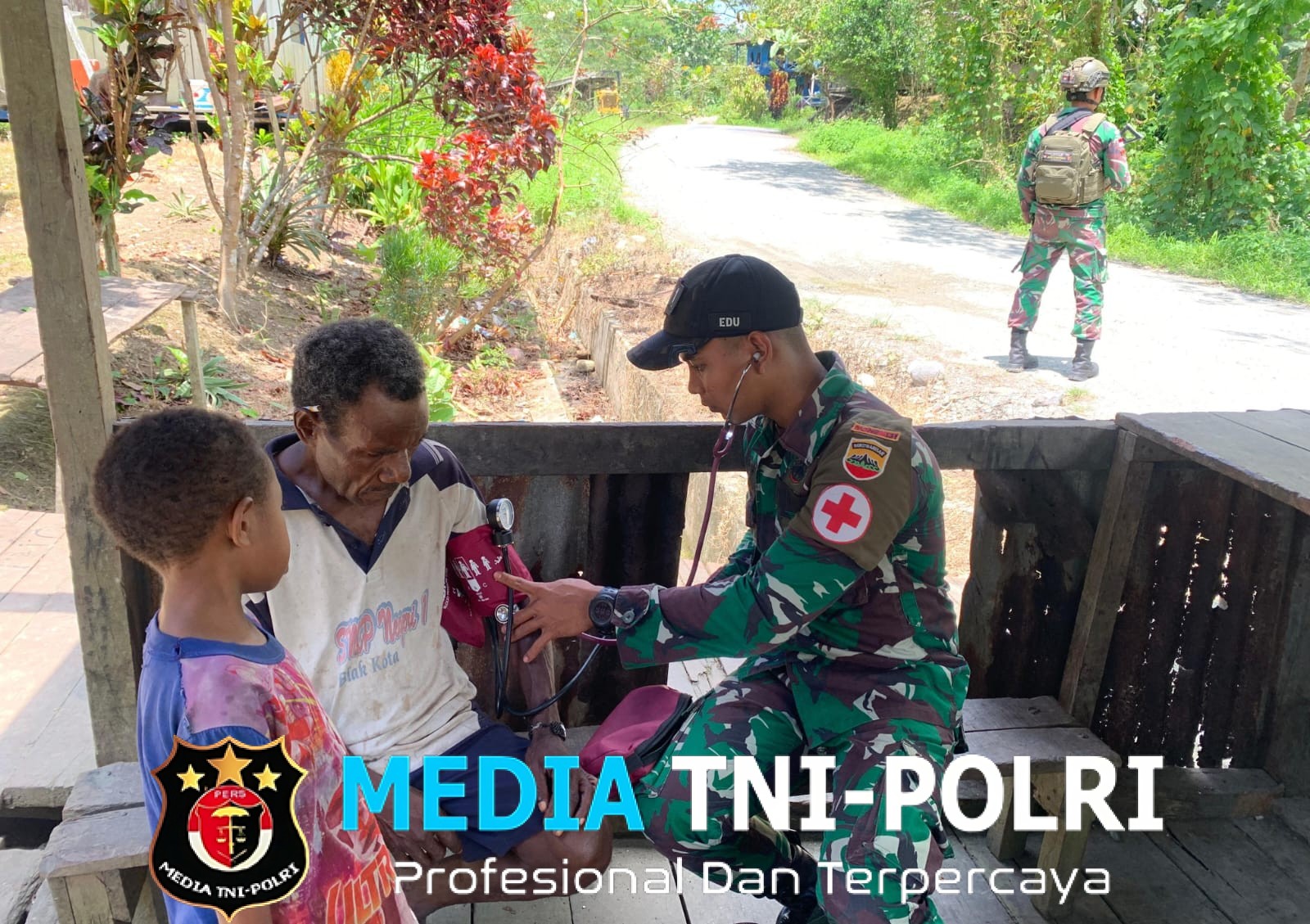 Satgas Yonif 131/Brajasakti Gelar Pelayanan Kesehatan dan Fogging di Perbatasan Papua