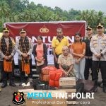 Bantuan Kemanusiaan Polri Tiba di Mauponggo, Disambut Antusias Warga dan Bupati