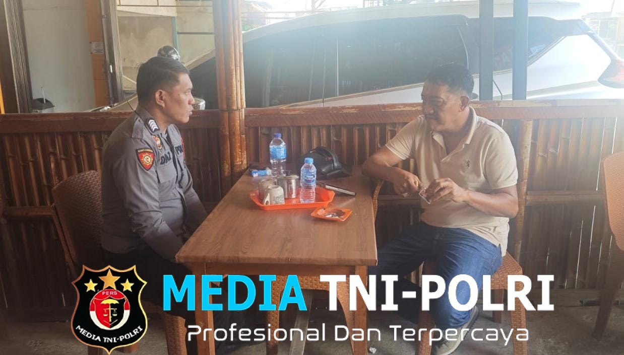 Ngobrol Santai dengan Warga, Polisi Hadirkan Patroli yang Menyejukkan