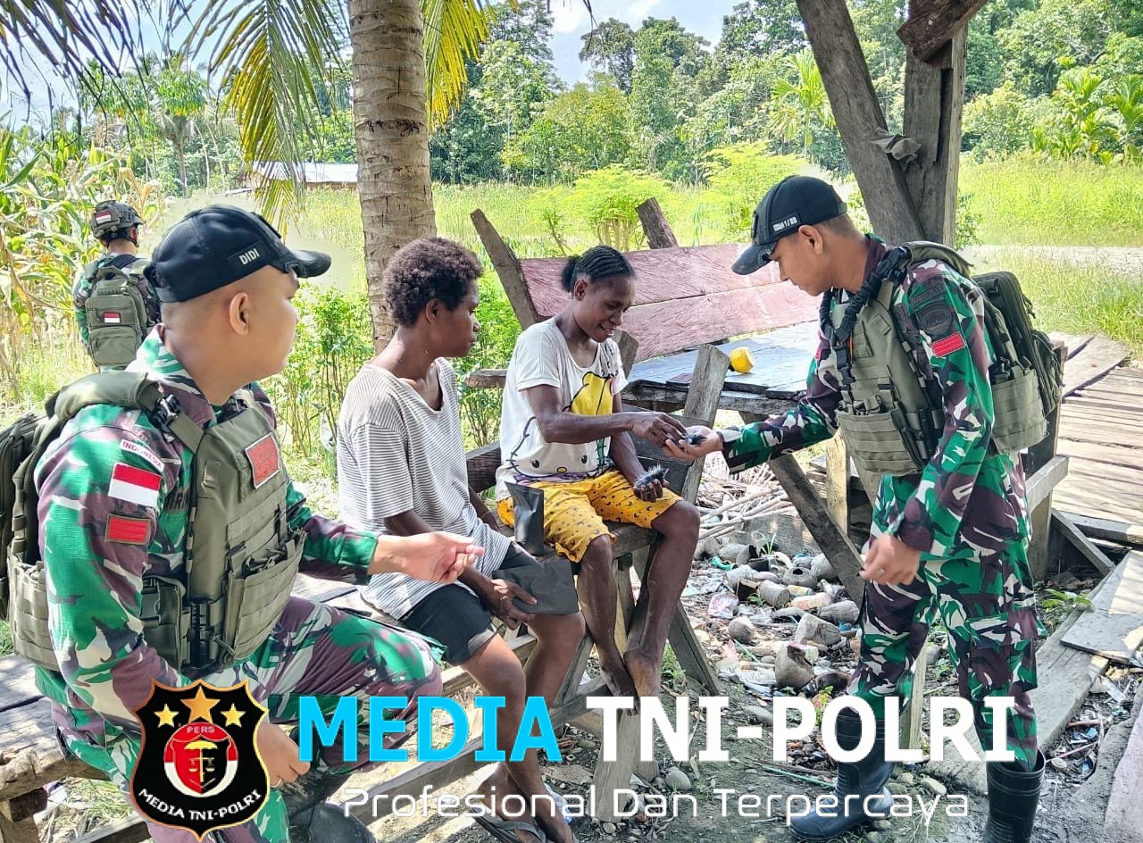 Satgas Yonif 131/Brajasakti Gelar Pelayanan Kesehatan di Kampung Sawiyatami