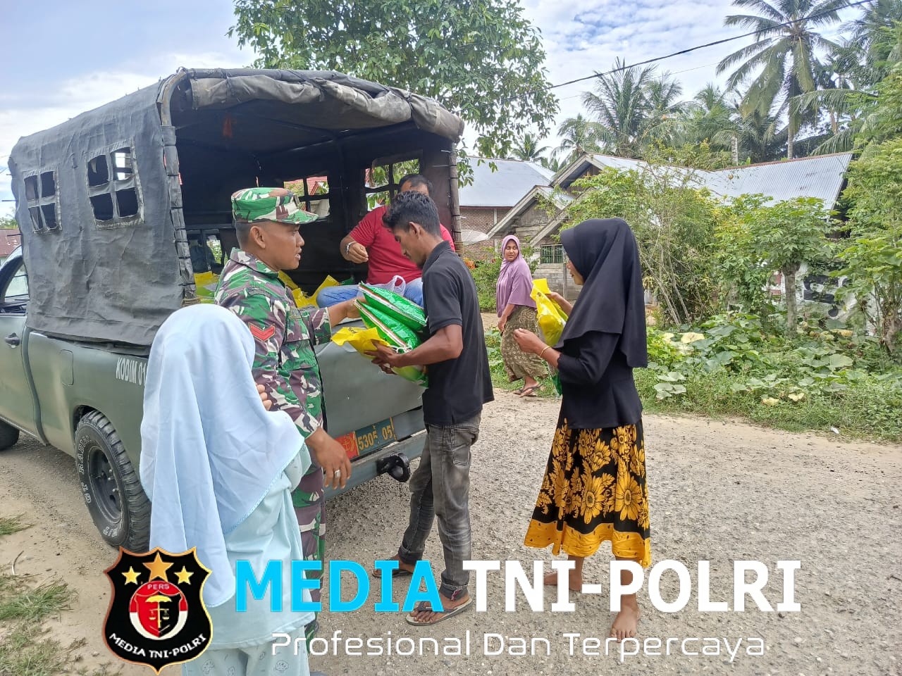 Gerakan Pangan Murah Kodim 0103/Aceh Utara Disambut Senang oleh Warga