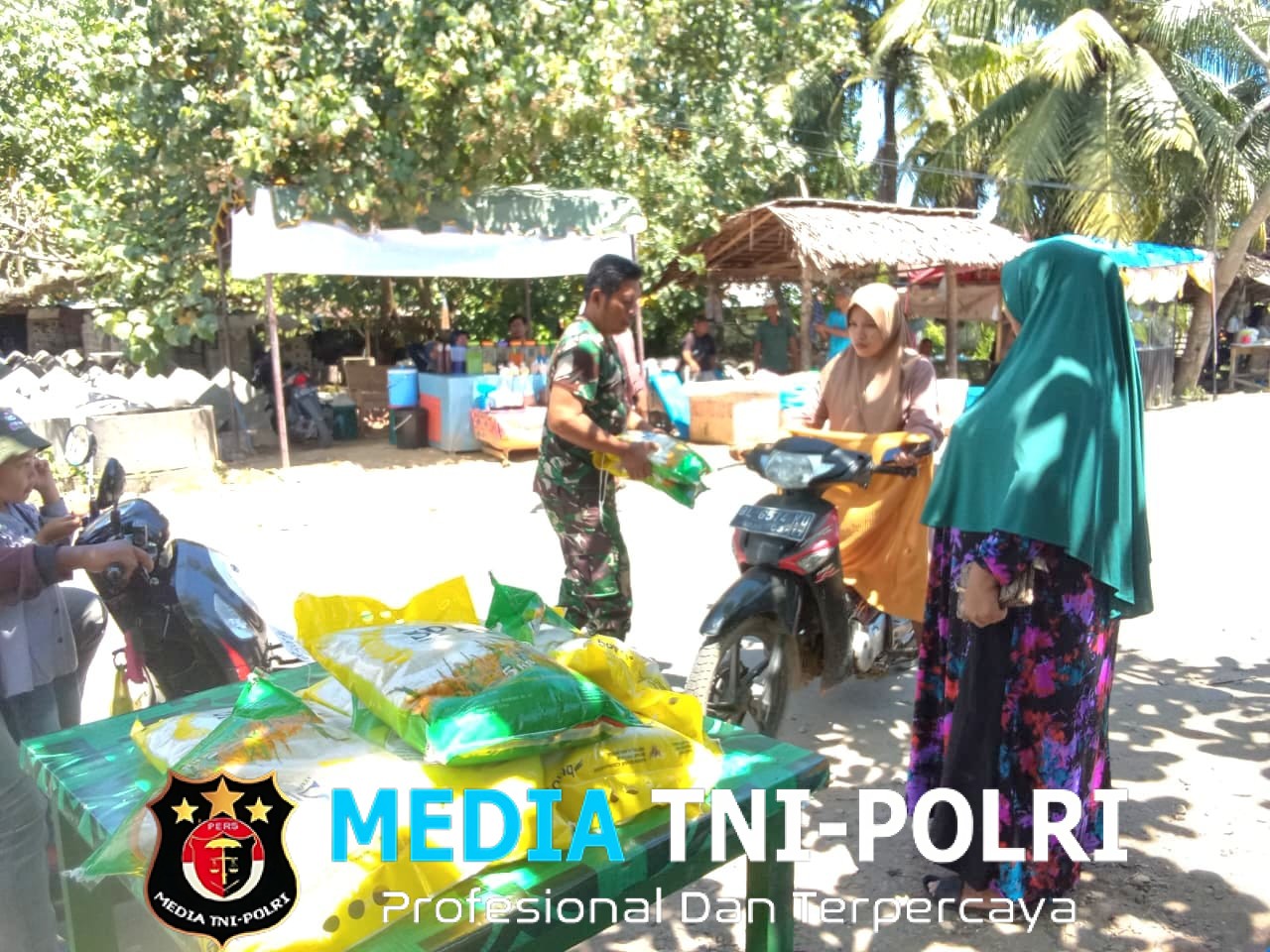 Kodim 0103/Aut Hadirkan Pangan Murah, Warga Samudera Sambut Gembira