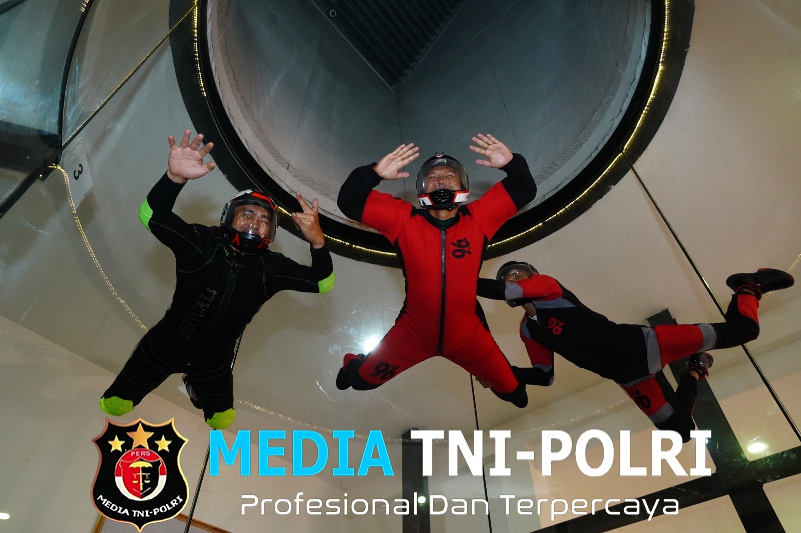 Tentara Diraja Malaysia Rasakan Sensasi Wind Tunnel