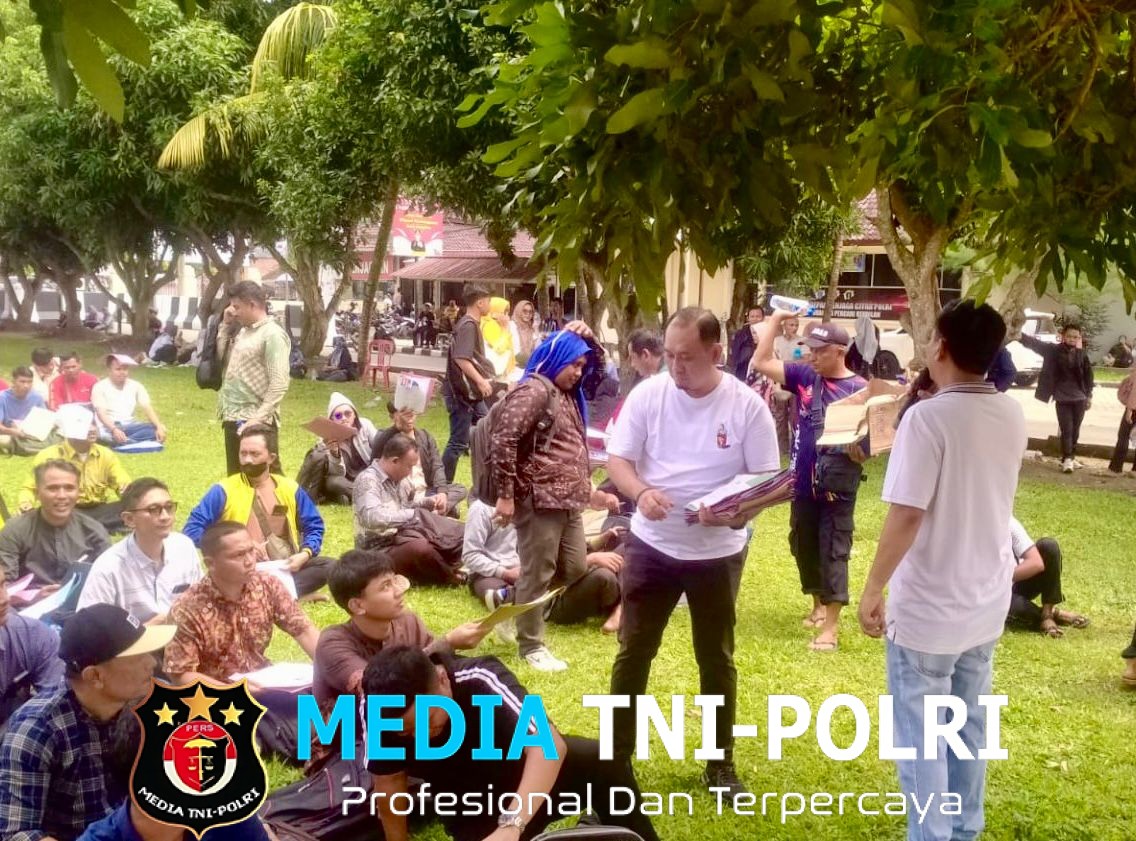 Responsif dan Humanis, Sat Intelkam Polres Lampung Tengah Urai Antrean SKCK Dengan Jemput Bola