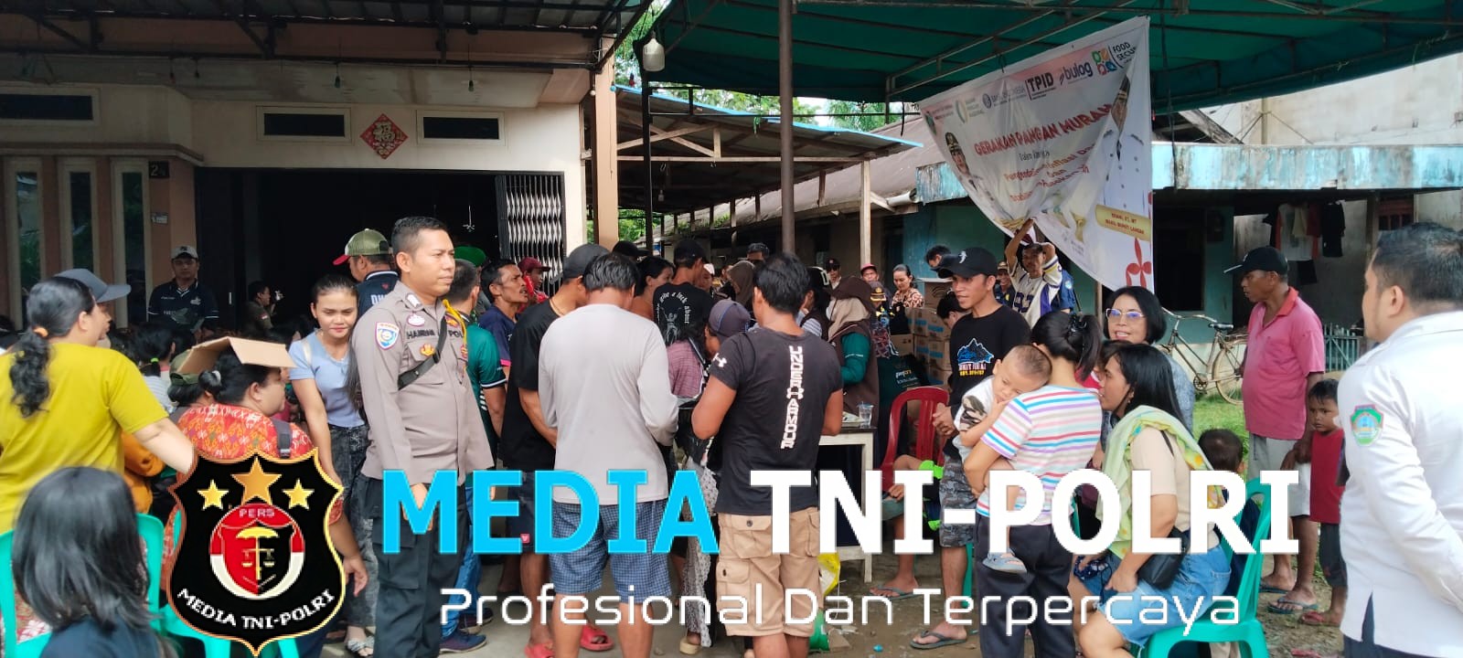 Kapolsek Mempawah Hulu hadiri kegiatan Gerakan Pangan Murah Di Desa Tunang