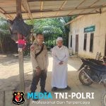 Jumat Berkah, AIPTU Sulistiya Ardhi Nugroho Sambangi Kediaman Ustad Idrus Ketua Masjid Uswatun Hasanah