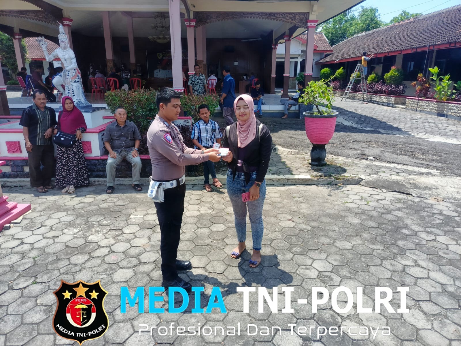 Polres Wonogiri Jemput Bola, Layanan SIM Keliling Mudahkan Warga Baturetno