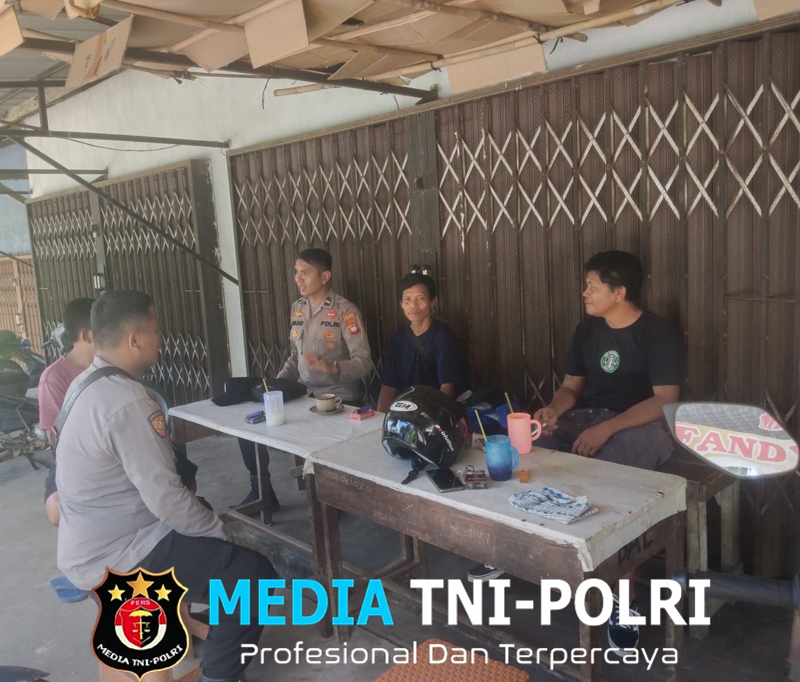 Ciptakan Rasa Aman di Tempat Ibadah, Bhabinkamtibmas Polsek Menjalin Laksanakan PAM Gereja