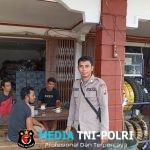 Laksanakan Patroli Siang Hari, Bhabinkamtibmas Polsek Kuala Behe Beri Himbauan Kepada Warga