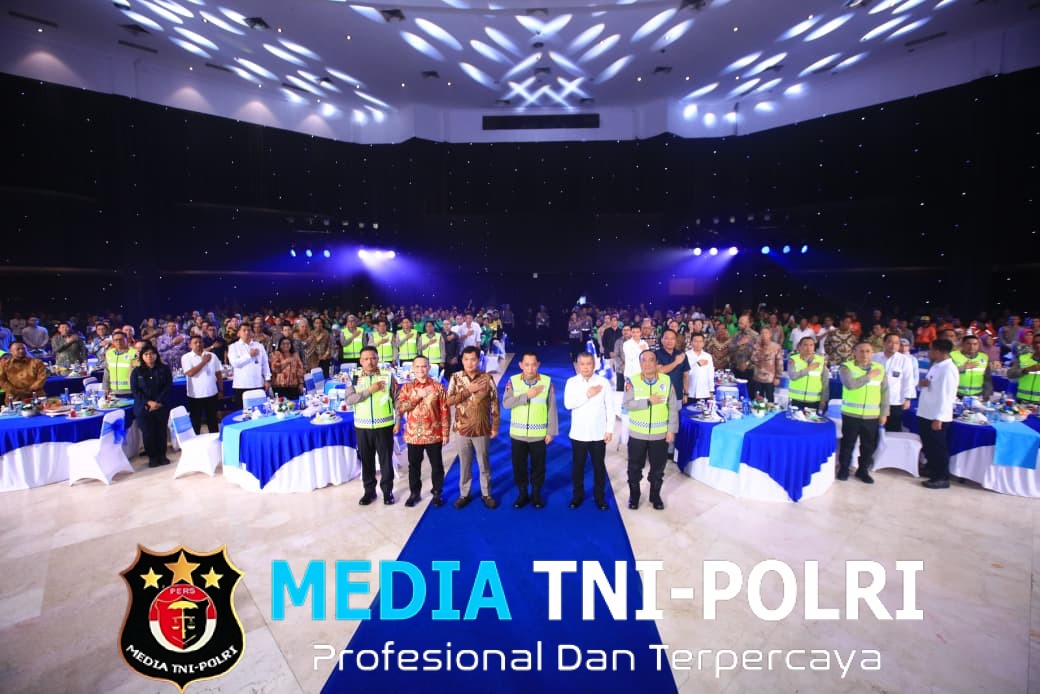 Hadiri Syukuran HUT Lalu Lintas ke-70, Kapolri Luncurkan Digital Korlantas dan Sematkan Pin Emas