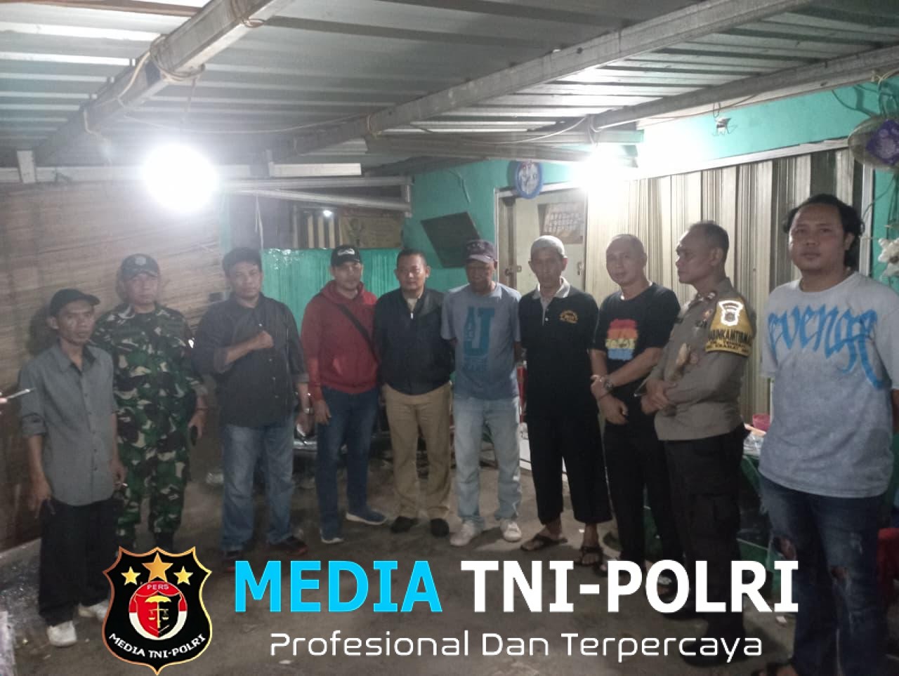 Bhabinkamtibmas Polsek Kramat Jati Dan Binmas serta Jajaran Kelurahan Tengah Gelar Sosialisasi Guna Menjaga Bahaya Narkoba di Wilayahnya