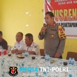 Kapolsek Sengah Temila Hadiri Musrenbang Desa Aur Sampuk, Tekankan Transparansi dan Pengawasan Anggaran