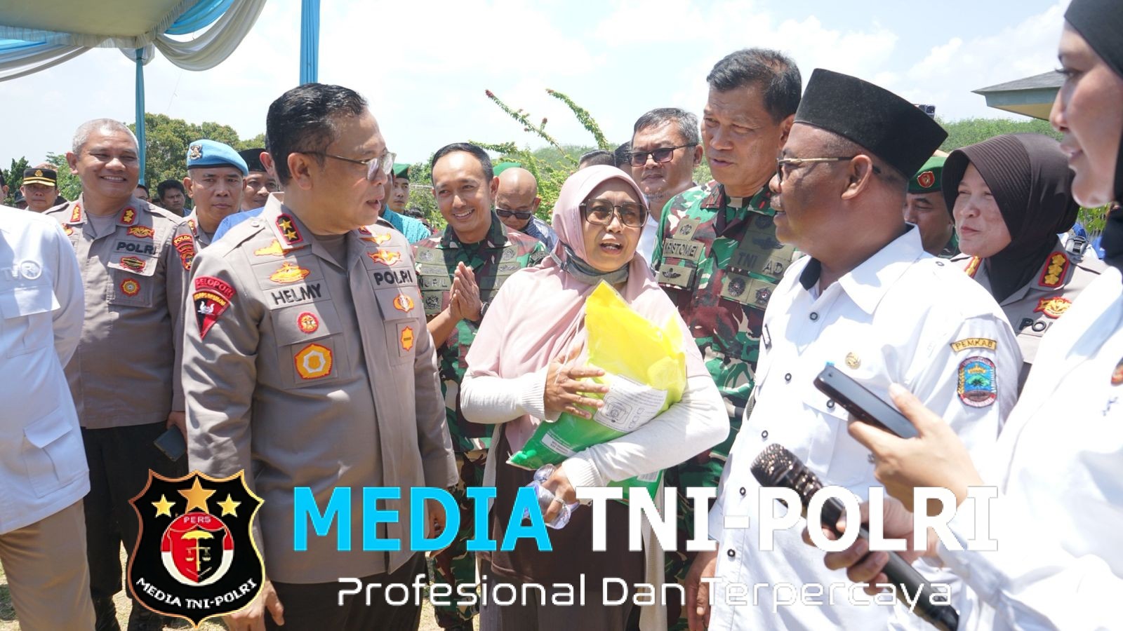 Kapolda Lampung Kick Off Penyaluran Beras SPHP 1 Desa / 1 Kelurahan 1 Ton Beras Serentak Di Provinsi Lampung