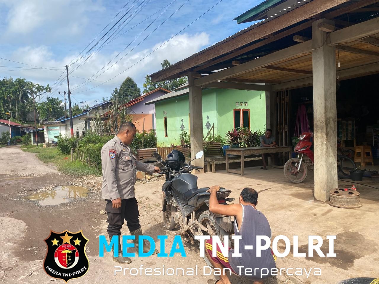 Jaga Kamtibmas Tetap Kondusif, Polsek Meranti Laksanakan Patroli Dialogis Siang Hari