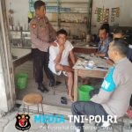 Patroli Siang Polsek Mandor Antisipasi Gangguan Kamtibmas Sejak Dini