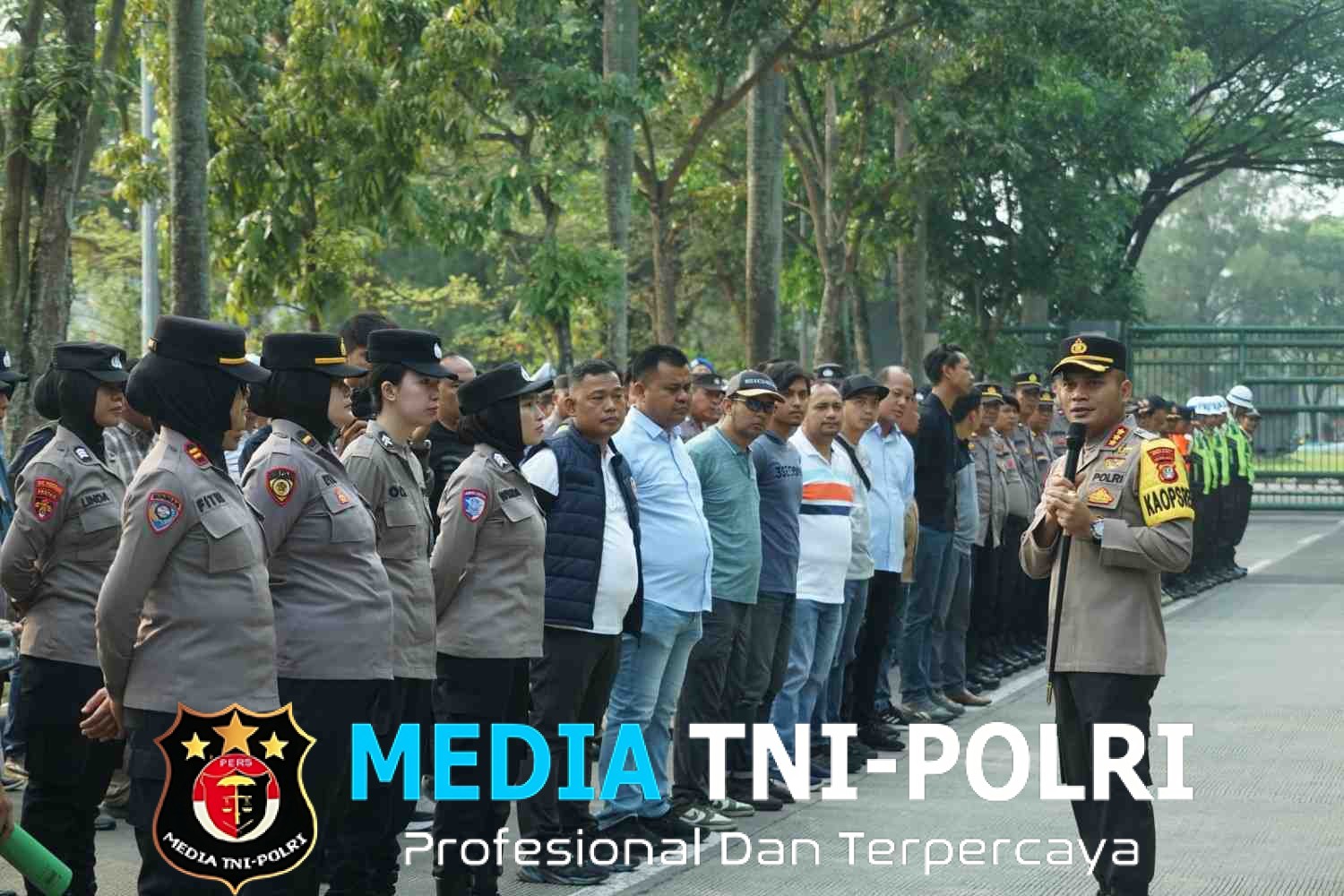 Prioritaskan Humanisme, Kapolres Metro Bekasi Larang Penggunaan Senjata Api dalam Pengamanan Unras