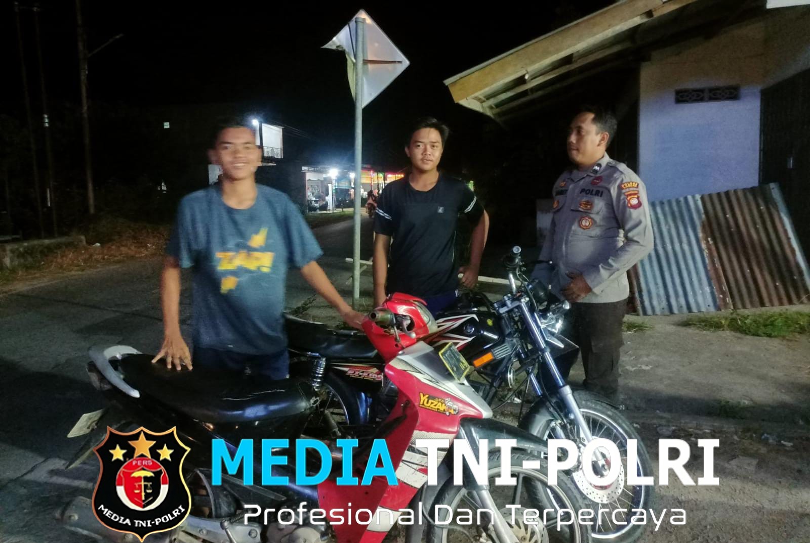 Polsek Menjalin Gencarkan Patroli Malam, Ciptakan Rasa Aman Di Lingkungan Warga