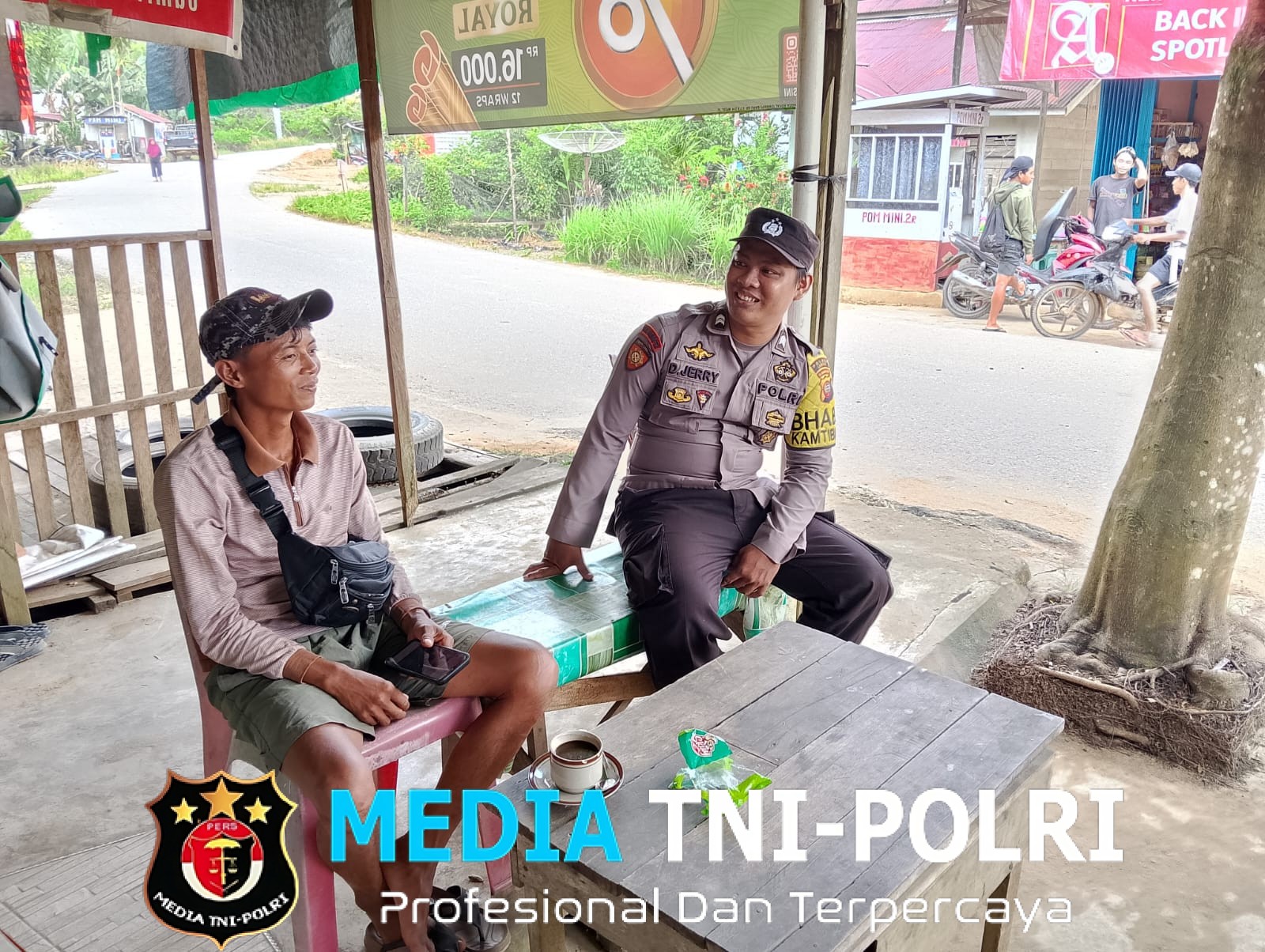 Patroli Siang, Bukti Nyata Kepedulian Polsek Air Besar pada Warganya
