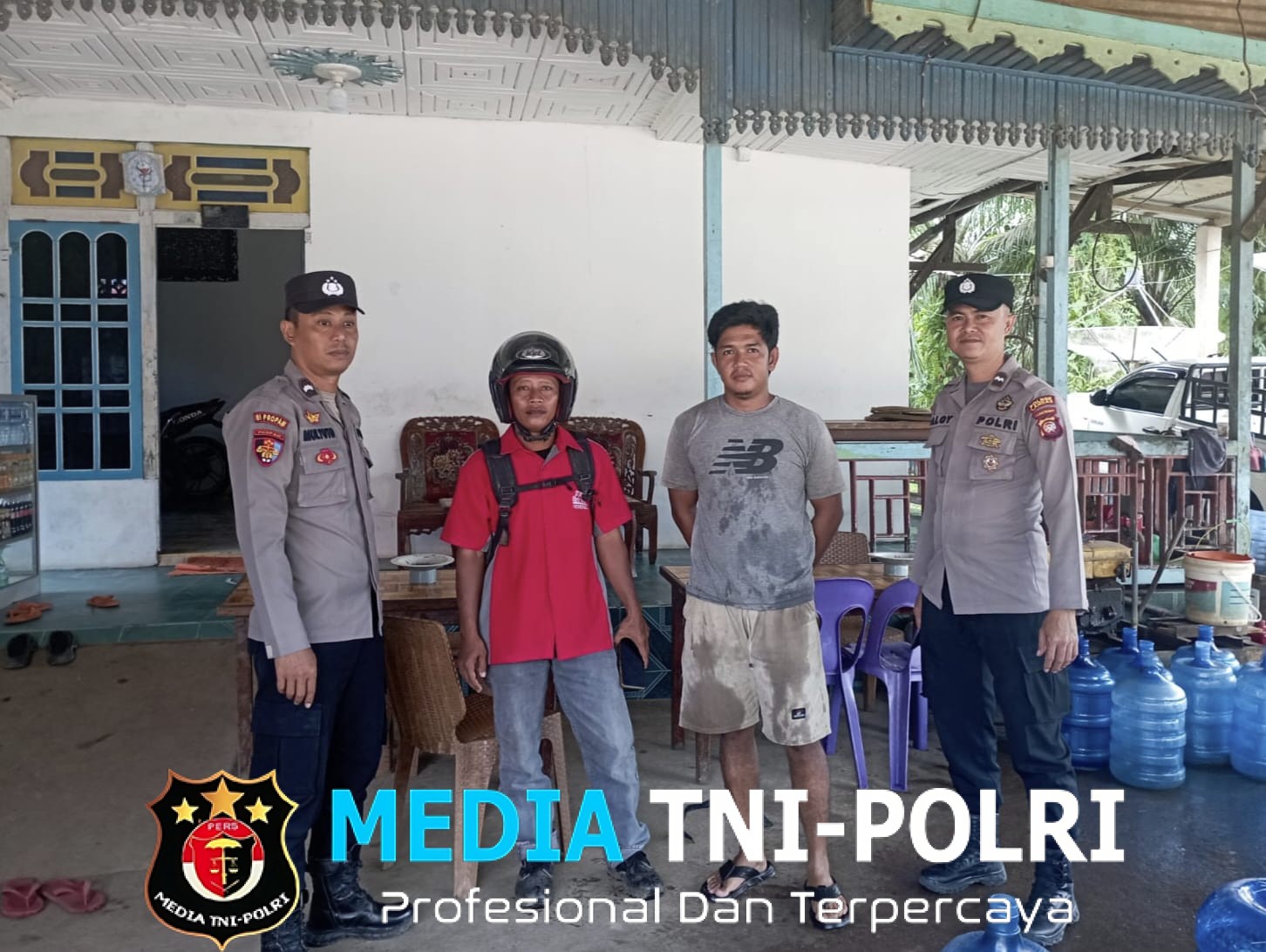 Samapta Polsek Menyuke Rutin Laksanakan Patroli Siang Hari Dan Sampaikan Imbauan Kamtibmas