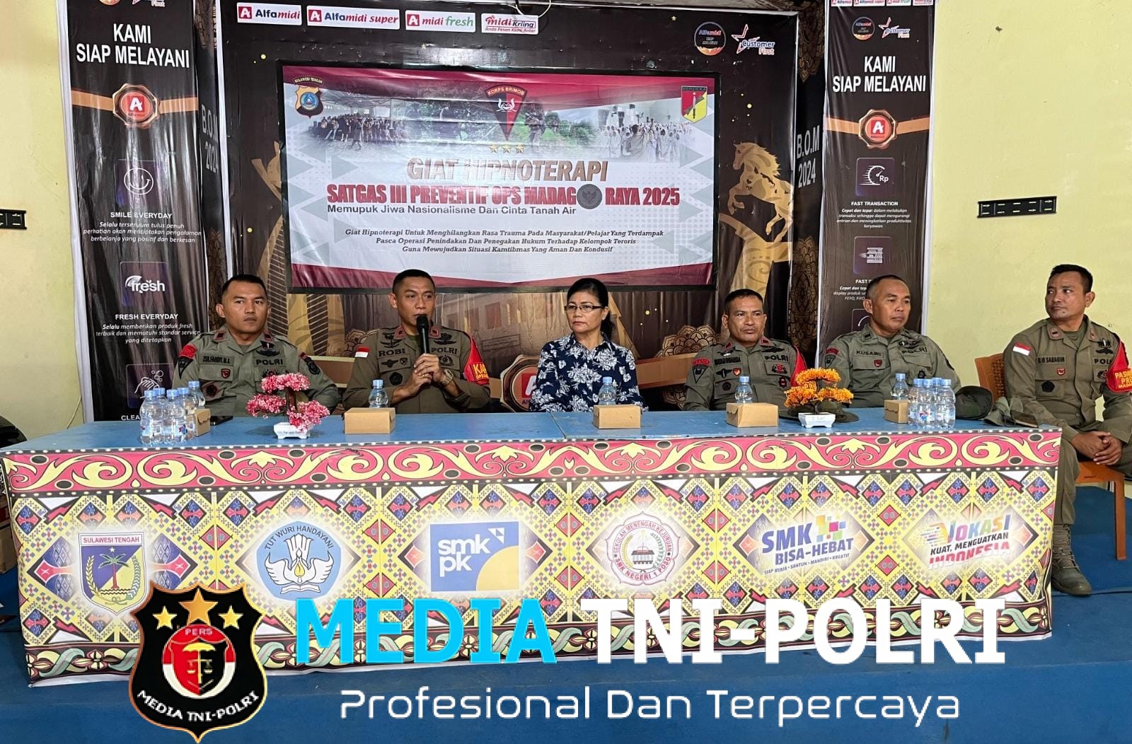 Satgas Madago Raya Beri Motivasi Ratusan Siswa Dua Sekolah di Poso Lewat Hipnoterapi