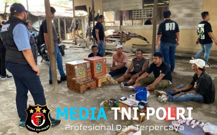Polrestabes Medan Gerebek Sarang Narkoba di Jermal 15, Lima Orang Ditangkap Polisi