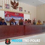 Sat Binmas Polres Mesuji Gelar Jumat Curhat Serta Bagikan Bansos kepada Masyarakat